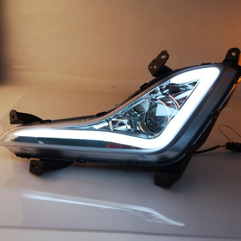 Adecuado para 14-15 años Hyundai Elantra Luz de marcha diurna luz antiniebla delantera modificada LED Elantra Luz de parachoques delantero