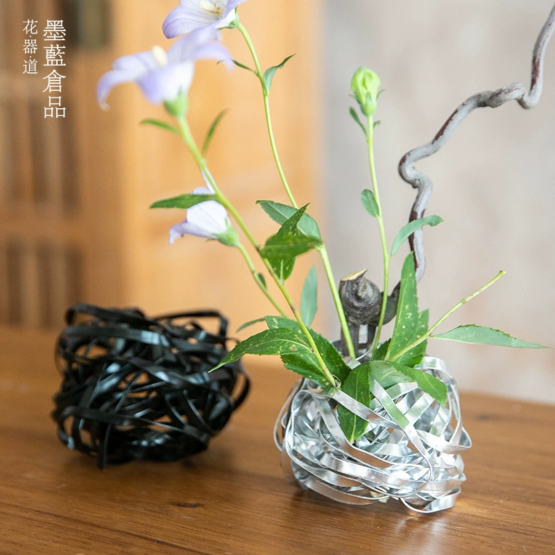 Гнездо крана Ваза для удержания цветов Цветочная сетка Деформируемый цветок Цзяньшань Организация вспомогательного инструмента Ваза Организация цветов Фиксированный артефакт