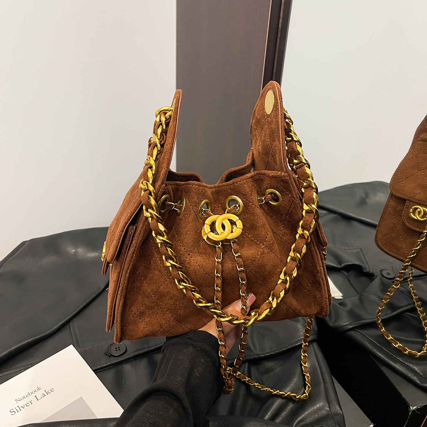 Cross-Border Small Fragrant Rhombus Chain Bag for Women New Large-Capacity Drawstring Bucket Bag Personalized Simple Shoulder Crossbody Bag