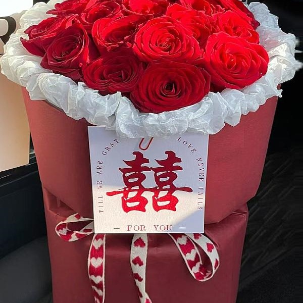 永生花订婚花束成品玫瑰花束摆件花香皂花送女友领证拍照道具