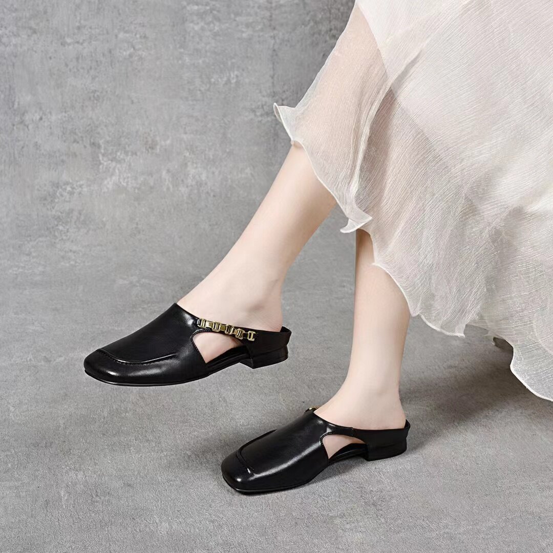 Dép sandal nữ da thật mũi vuông gót thấp đế mềm — màu đen