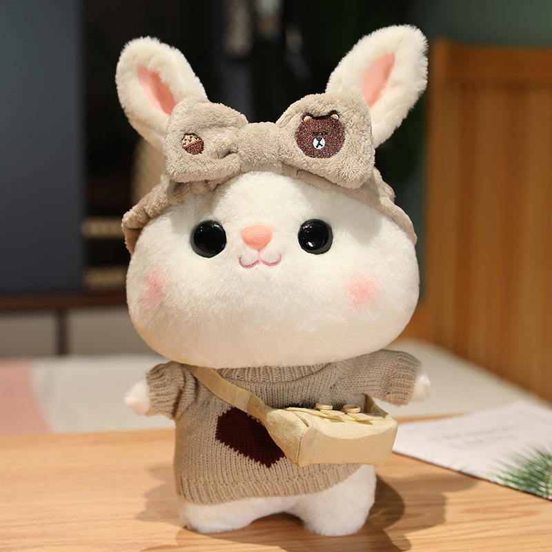 Colored sweater, bag, hairgrip with bow, headband