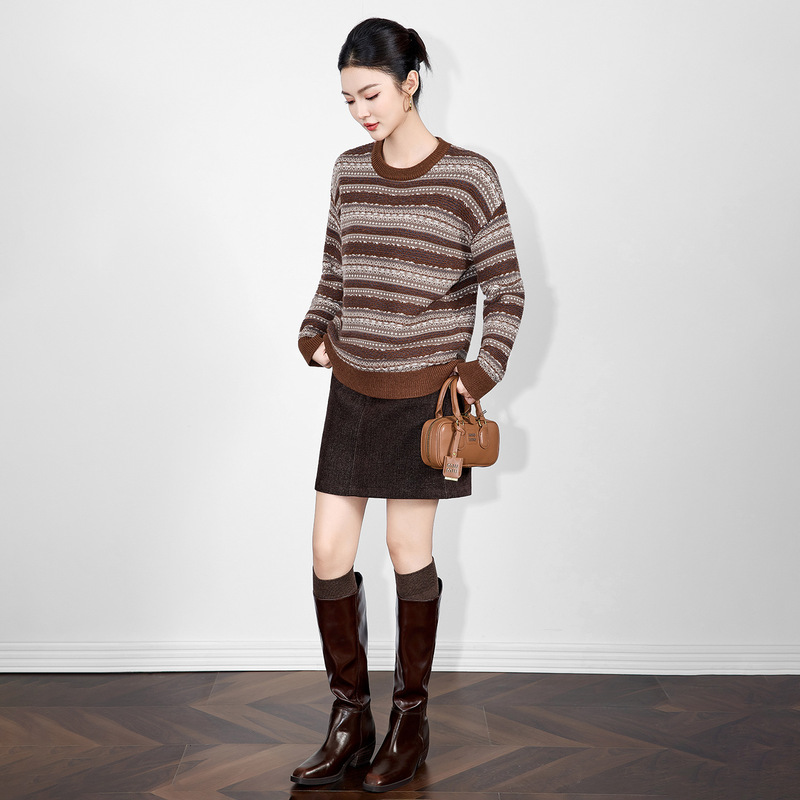 2515306-Three-Dimensional Woolen Retro Literary Fair Isle Jacquard Warm Soft Sweater Women's Autumn and Winter Knitted Top