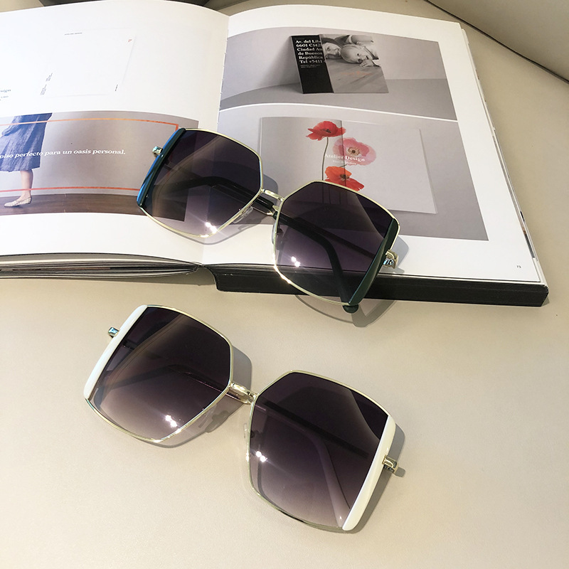 55g Weight UV400 Protection, UV Protection, Resin Lens Material Outdoor, Travel, Party, Fishing Occasion Women'S, Men'S, Unisex Gender Elegant, Glam, Retro, Vintage Style, Fashion, Sweet, Simple Style, Sports Style Grey, White, Pink, Green, Black Color Elegant Glam Retro UV400 Protection UV Protection Resin Women's Sunglasses 4