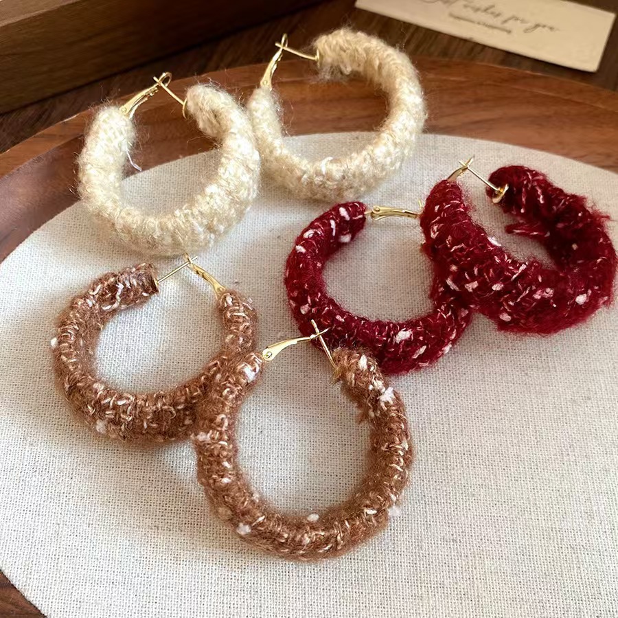 Sweet Wool Braided Circle Earrings Red Earrings 2025 New Hot Style Autumn and Winter Plush New Year Earrings