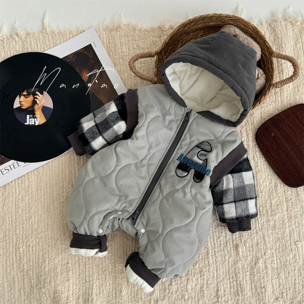2024 nuevo bebé de invierno estilo coreano a cuadros de estilo occidental acolchado de algodón acolchado grueso cálido y cómodo abrigo de algodón de una pieza suave