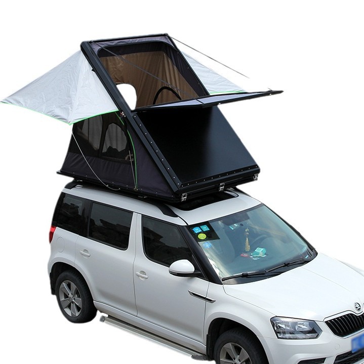 La nueva carpa de techo diagonal triangular de aleación de aluminio para acampar es adecuada para la instalación de SUV todoterreno.