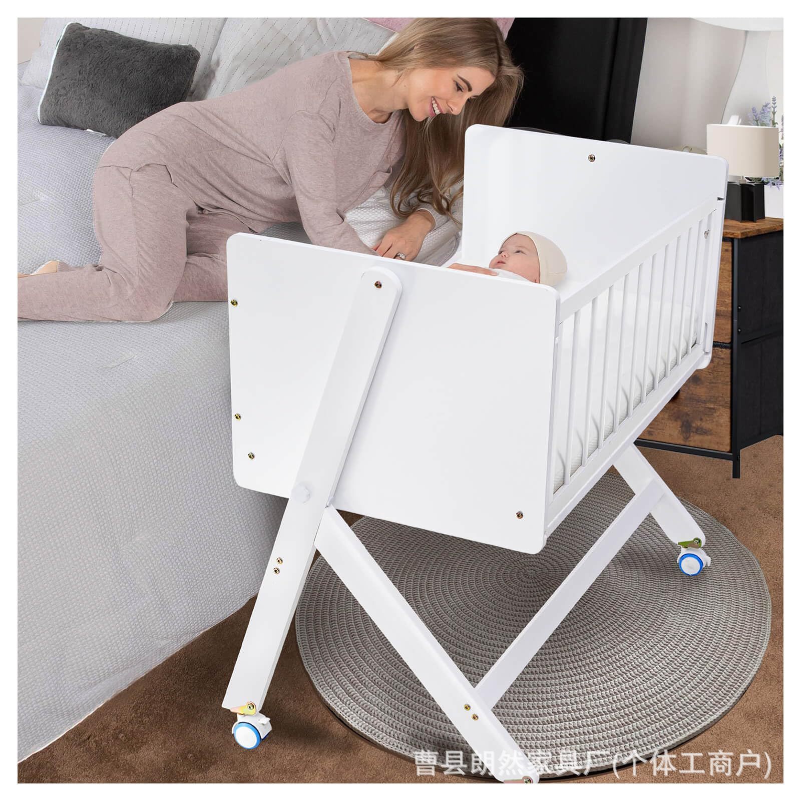 Wooden Crib Cradle Newborn Mini Crib with Guardrail and Pulley Removable Bedside Baby Cradle