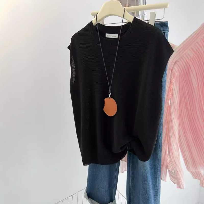 Real shot ~ summer knitted vest with hollow blouse top