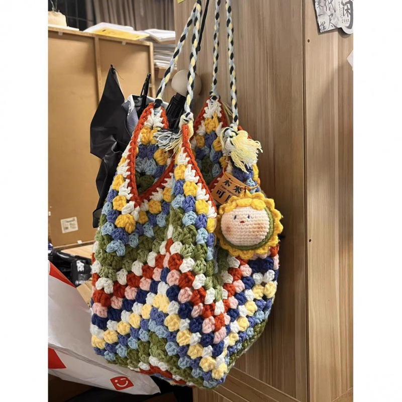 Hand-Knitted Grandmother's Wandering Bag DIY Crochet Wool Bag Material Bag Shoulder Bag Fashion Retro Handbag