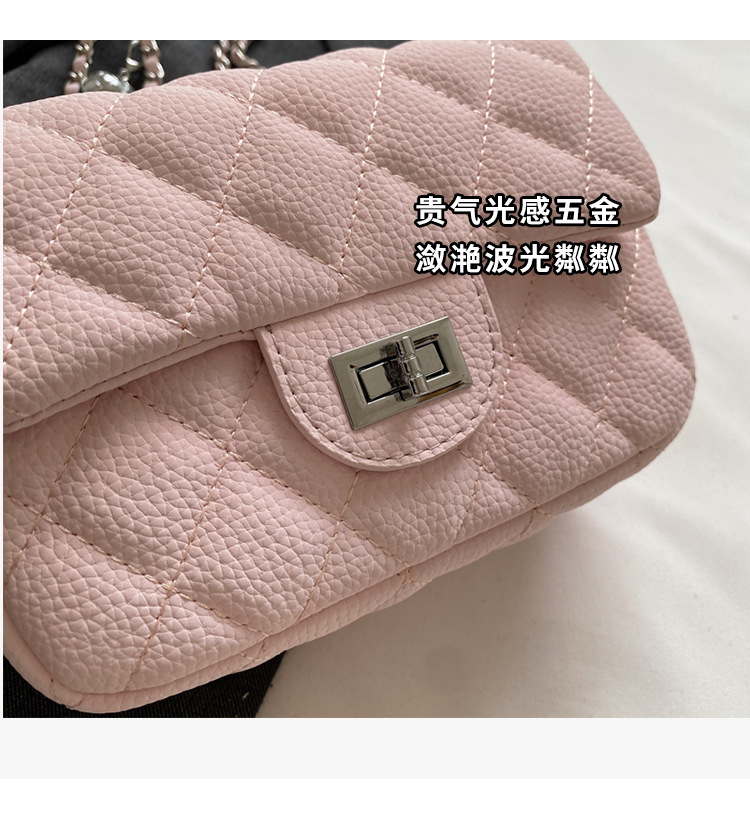 Diamond-shaped chain bag for women, 2025 new style, trendy and high-end fashion, versatile for spring and summer, single-shoulder crossbody bag, small square bag Application Scenario