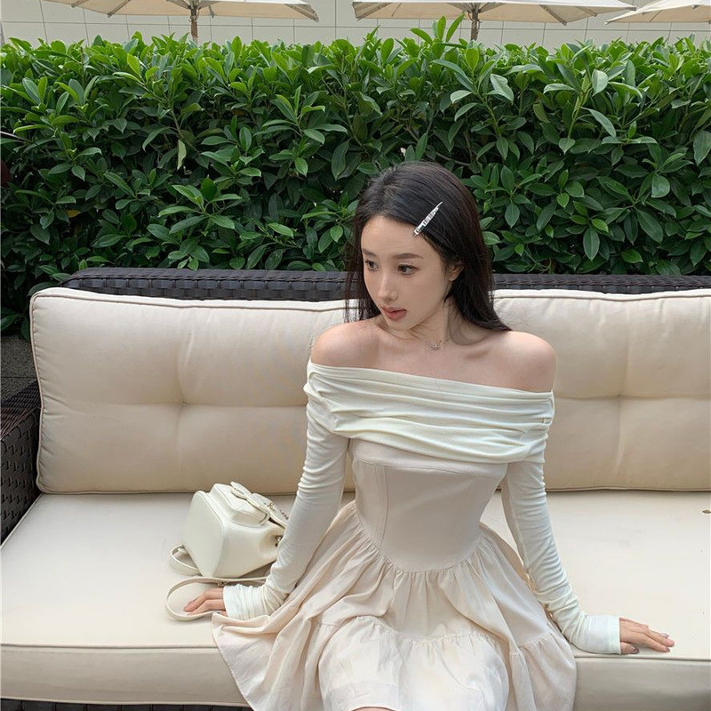 Hepburn Style Black One-Shoulder Long-Sleeved Dress Women's Autumn and Spring 2025 New Style Waist Slimming Royal Sister Style Hepburn Style Black One-Shoulder Long-Sleeved Dress Women's Autumn and Spring 2025 New Style Waist Slimming Royal Sister Style