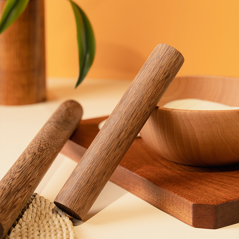 Northeast dumpling wing wooden rolling pin household baking tools dough roller round stick roller rolling pin wholesale