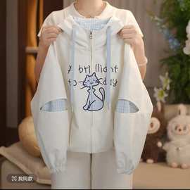 儿童洋气春秋外套2025新款女童时髦连帽风衣韩版宝宝洋气春装上衣