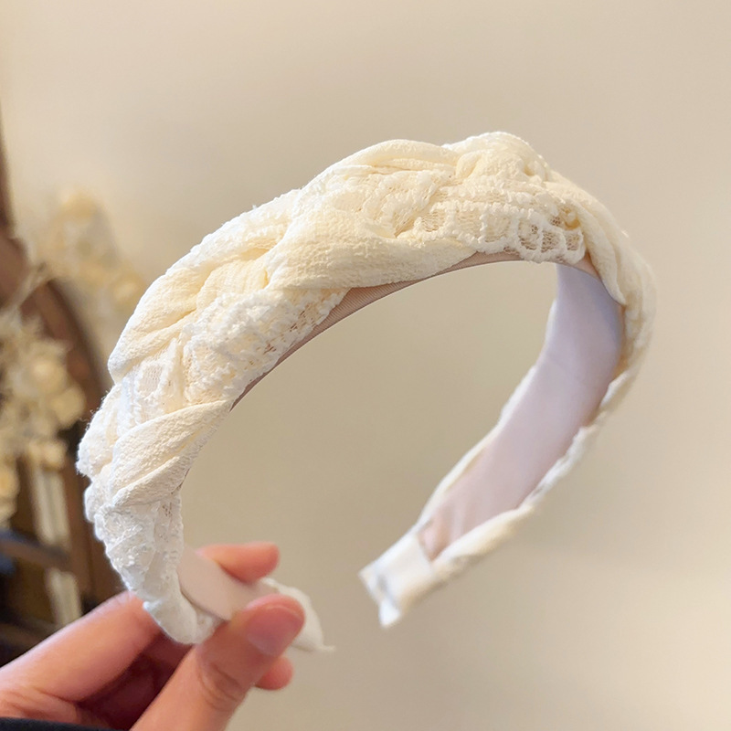 Primavera pequeña diadema fresca para mujer 2025 celebridad de Internet nuevo estilo salvaje fuera de estilo coreano horquilla de cabello prensado diadema accesorios para la cabeza