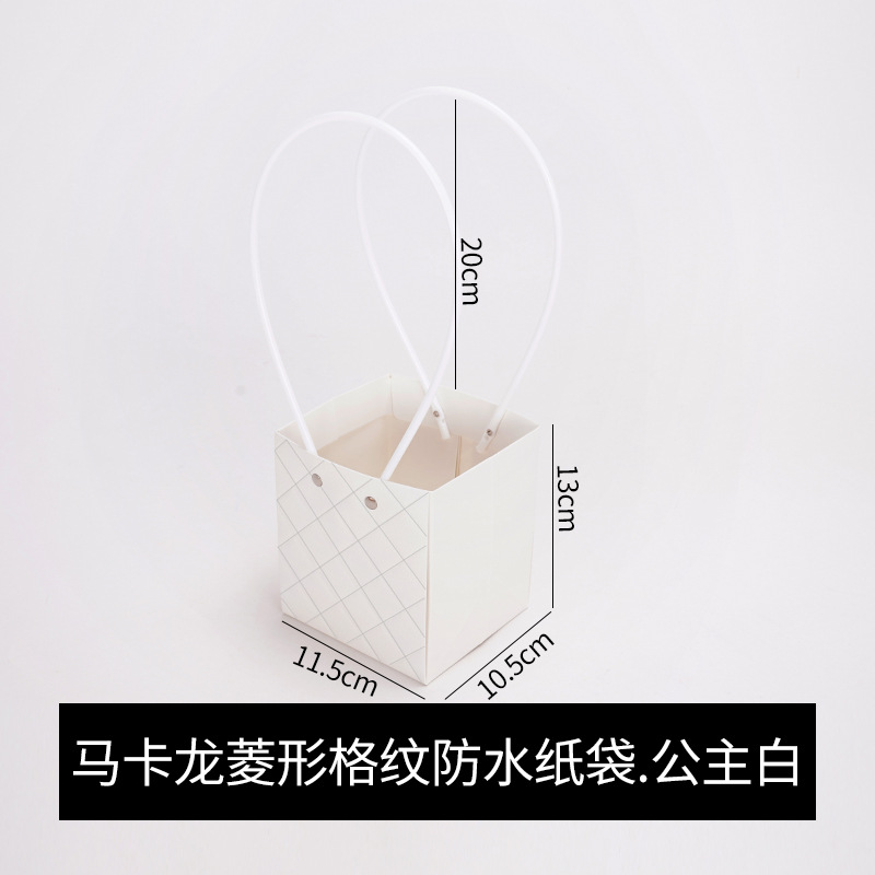 Bolsa de arreglos florales de papel kraft, paquete de ramo, caja de mano al por mayor, floristería, arte floral, material de embalaje de bricolaje, bolsa de mano de flores