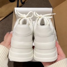 赵露思同款松糕厚底休闲小白鞋女2025秋季新款百搭增高运动板鞋女