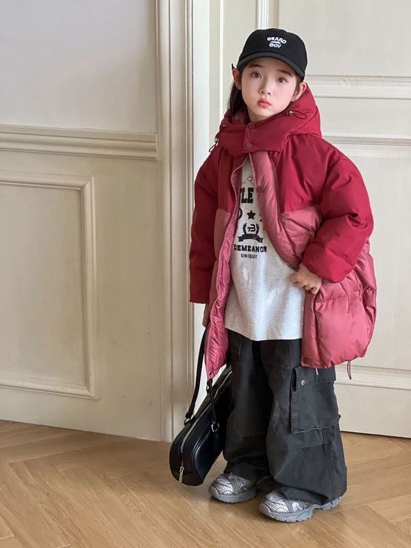 Yishanlian秋冬子供用フェザーベルベットシルク服、スタイリッシュなミドル丈、男の子と女の子向けの厚手の韓国風ジャケット、ライブ配信|undefined