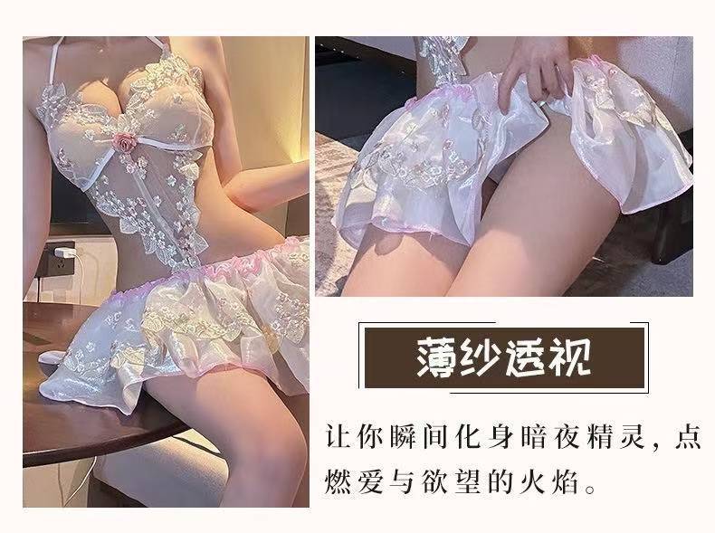 Bridal Veil Lace Lingerie Set with Puffy Princess Skirt and Embroidered Nightgown, Purple One Size — detail image 7