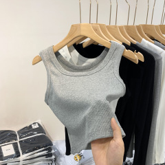 ヨーロッパの商品のねじのガーターの運動のベストの女性の夏の中でスーツを組んで底を打って光の袖なしの短い上着の外に着ることを防ぎます。