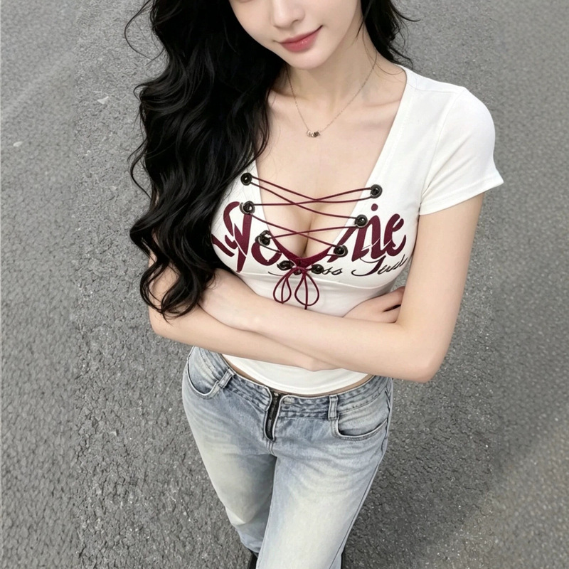 Sweet and Spicy Girl Low-Cut Deep V-Neck Short Tight-Fitting Short-Sleeve T-Shirt for Women with Printed Straps and Sexy Hollow-Out Design