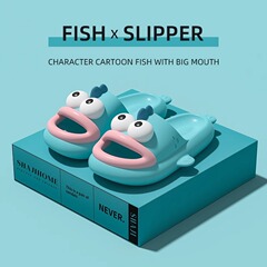 醜い魚の冷たいスリッパ親子かわいいアニメ室内の浴室の厚い底に糞感滑り止めスリッパの夏の靴の家