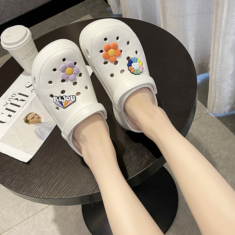 5cn zapatos con agujeros EVA de suela súper gruesa, zapatos de jardín, ropa exterior de playa para mujer, zapatos de plataforma Baotou ligeros y antideslizantes