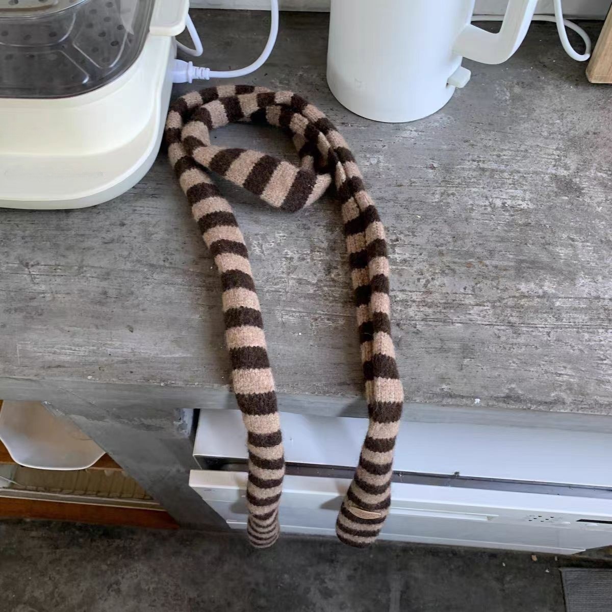 카키 컬러 블록