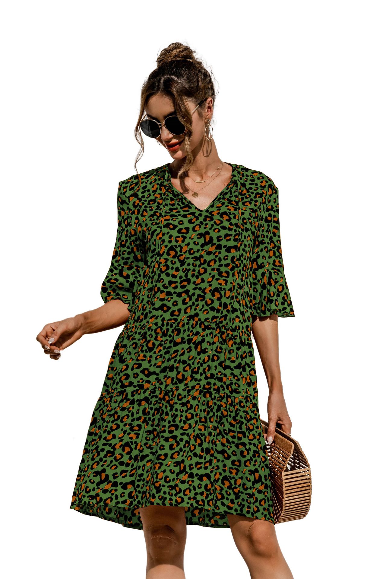 Women's Tiered Skirt Streetwear V Neck Printing Patchwork Short Sleeve Printing Midi Dress display picture 4