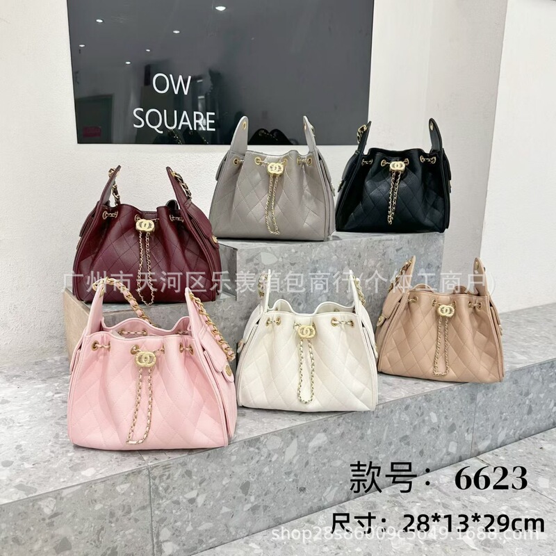 Factory Direct Supply of Small Chanel-Style 25Bag Hippie Hobo Underarm Bag with Quilted Chain and Drawstring, Fashionable Single-Shoulder Women's Bag Factory Direct Supply of Small Chanel-Style 25Bag Hippie Hobo Underarm Bag with Quilted Chain and Drawstring, Fashionable Single-Shoulder Women's Bag