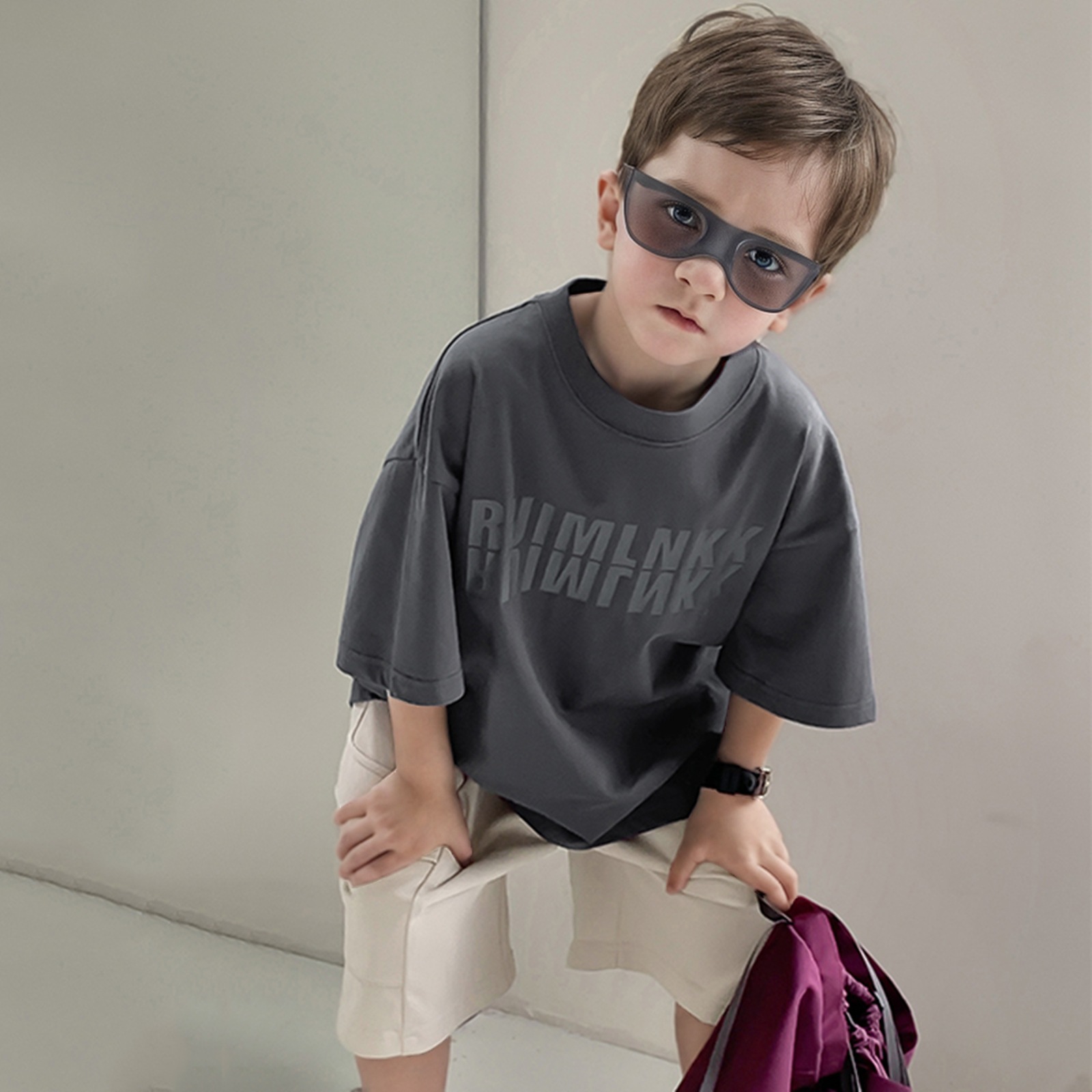 2024 Camiseta de manga corta para niños de moda estilo occidental para niños de verano camiseta de media manga para niños de moda