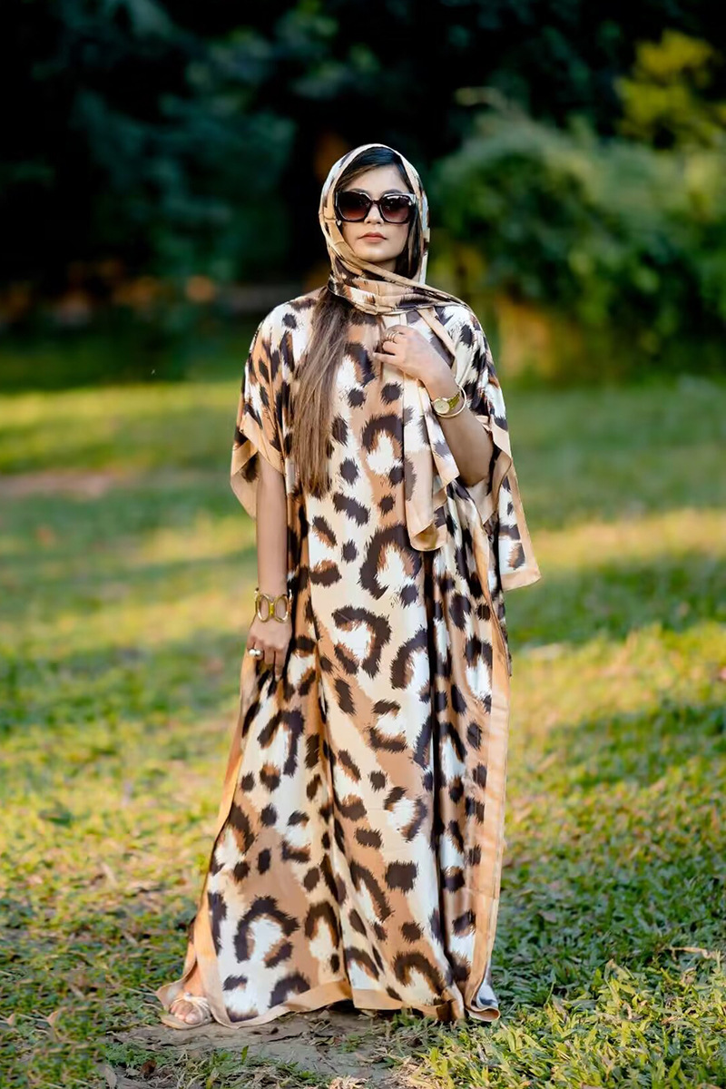 2025 primavera y verano nuevo Amazon venta rápida ropa malaya camisa de arena imitación seda brocado ropa de protección solar de vacaciones de playa