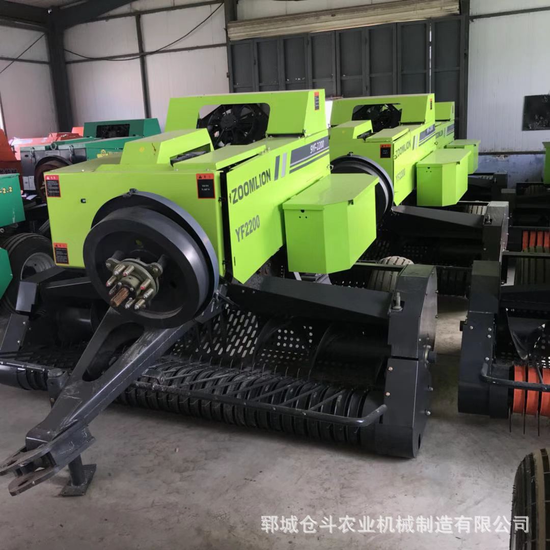 小型玉米秸秆打捆机 麦草秸秆打捆机厂家 秸秆粉碎打包机价格