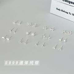 999通体の足の銀のピアスの女性は小さくてシンプルで精巧で、耳の穴を養って寝ます。