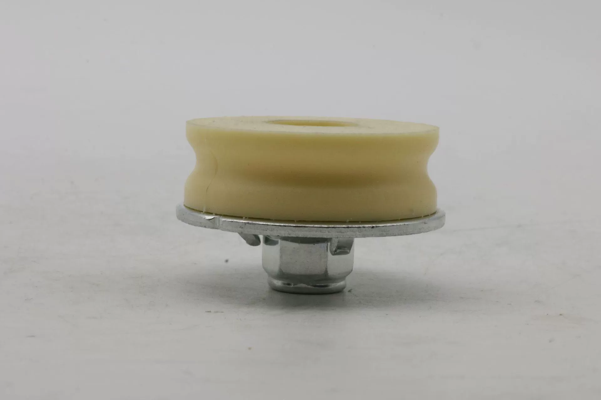 Подходит для BMW 1 серии 3 серии E81 E87 E90 Relax Bridge Collision Reduction Calls 33506771737 Stop Push Bearing