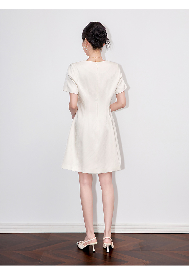 Đầm suông tay ngắn cổ tròn chất liệu tơ nhân tạo dệt jacquard thanh lịch — màu hồng chi tiết 13