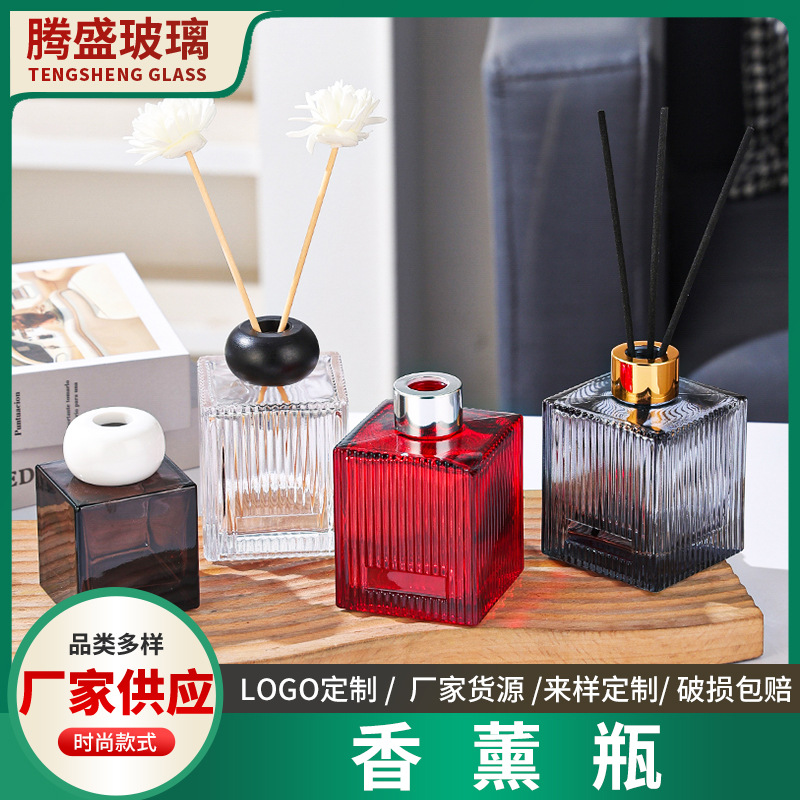 Botella de fragancia cuadrada vertical botella de perfume decoración para el hogar decoración botella de fragancia de vidrio botella de fragancia