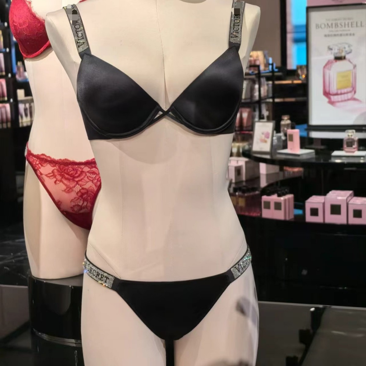 Cross-border rhinestone wide-strap push-up bra for women, European and American light luxury plus size high-slit sexy lingerie and underwear set