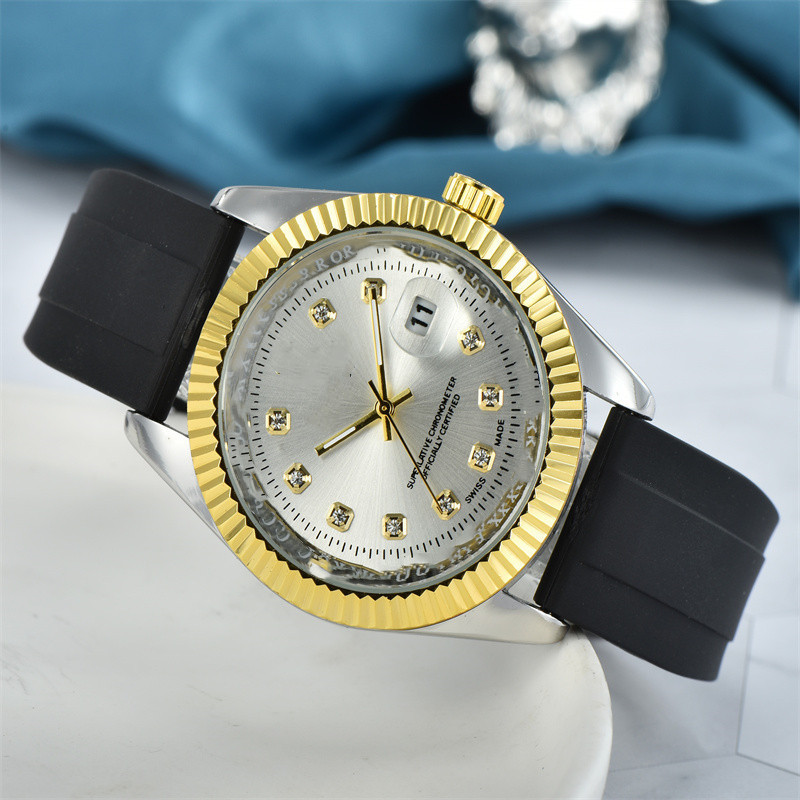 2023 new men's luxury business water ghost watch three beads four pin foreign trade quartz watch wholesale