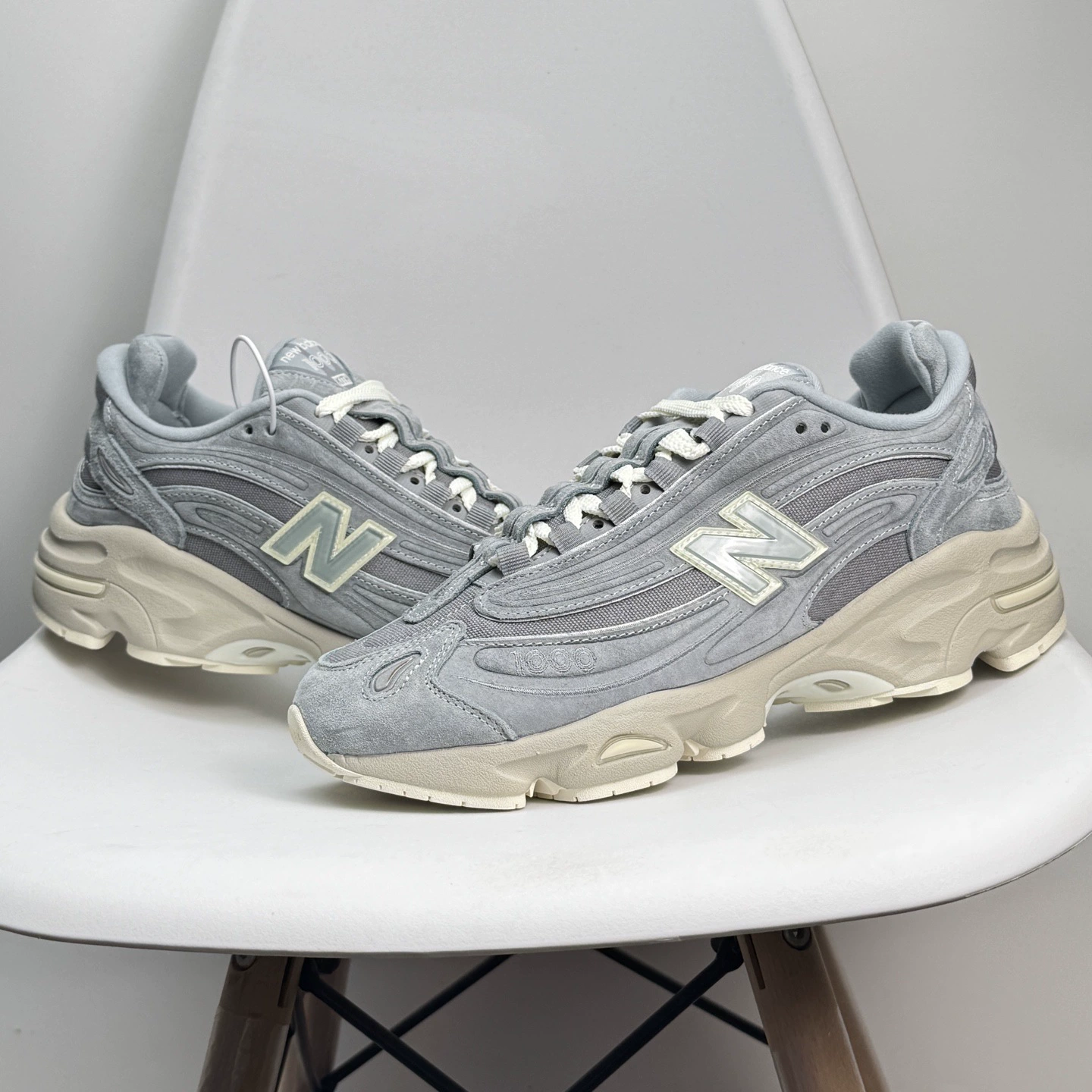 Обувь для папы унисекс. Классические ретро-кроссовки. 1000. Удобные универсальные кроссовки. Нескользящая толстая подошва, увеличивающая рост.