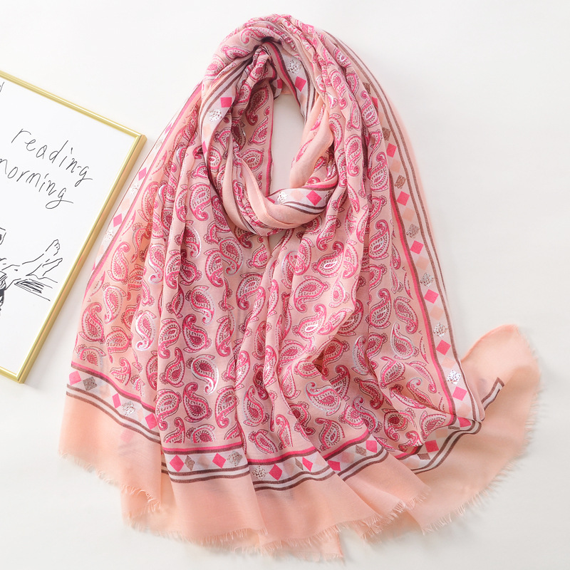 El comercio exterior de exportación de plata caliente anacardo impresión algodón y lino sensación bufanda de seda versátil moda bufanda grande viajes protector solar Toalla de playa