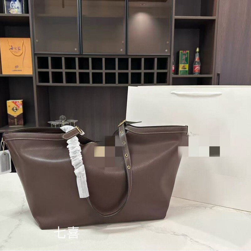 Coach C's New Women's Bag Gramrcy Tote Bag Large-Capacity Commuter Bag Casual Lazy Style Underarm Shoulder Bag