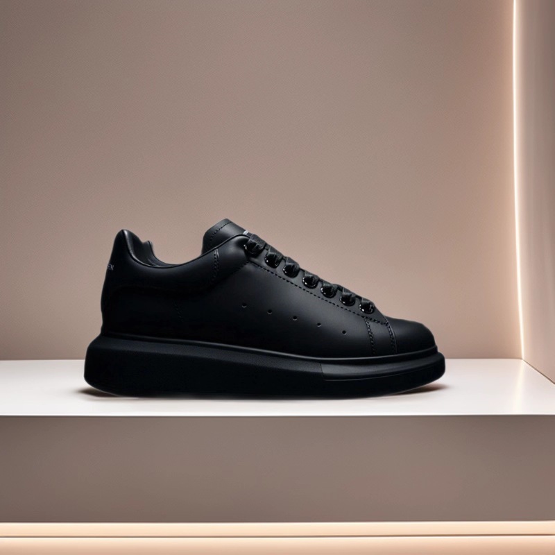 Cross-Border High Version Mcqueen Thick-Soled White Shoes for Women 2025 New Genuine Leather Inner Heightening Couple Casual Sneakers for Women