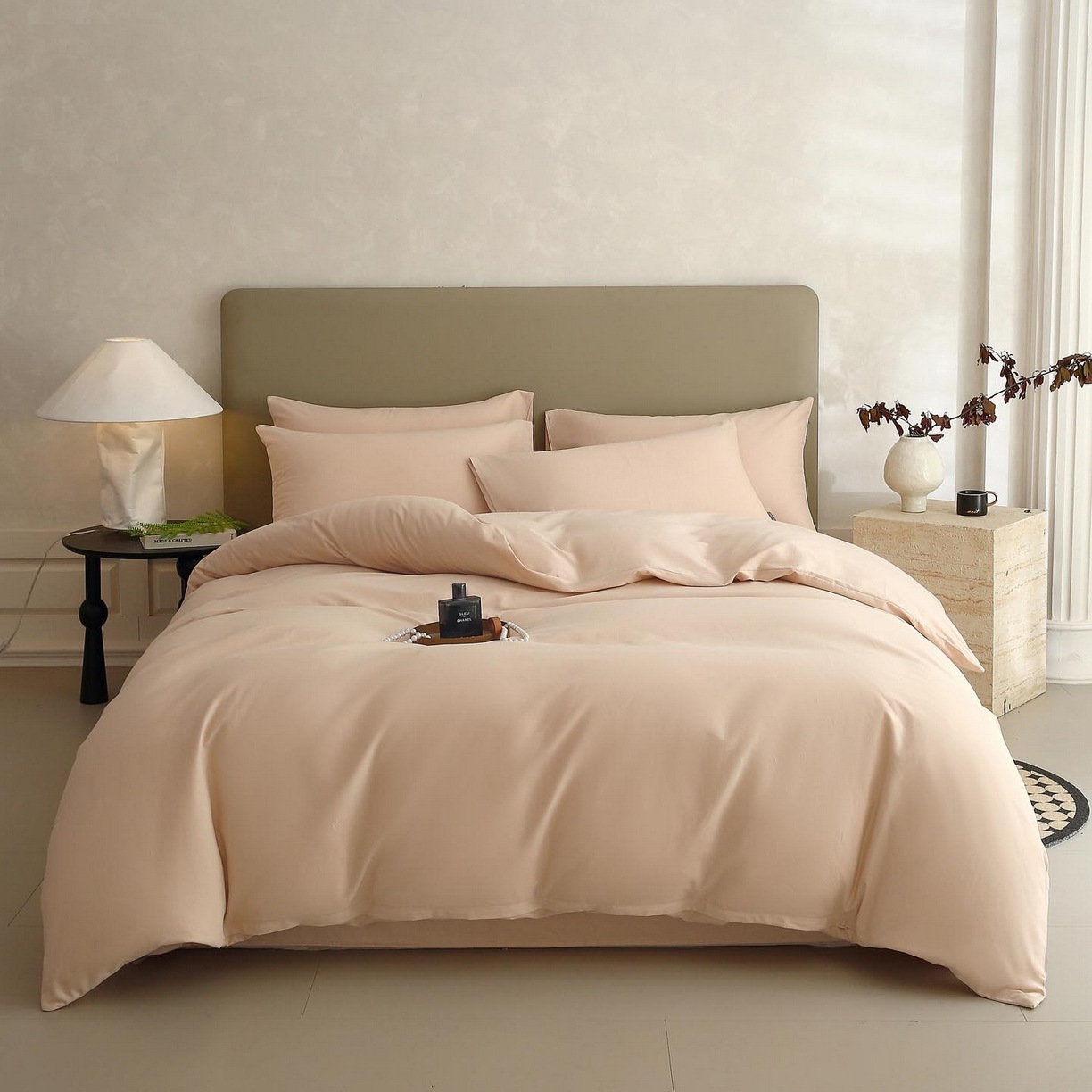 Algodón simple de cuatro piezas, una clase de madres y bebés, cuatro piezas, 100 piezas, cuatro piezas más gruesas, lujo ligero, sensación de alta calidad.