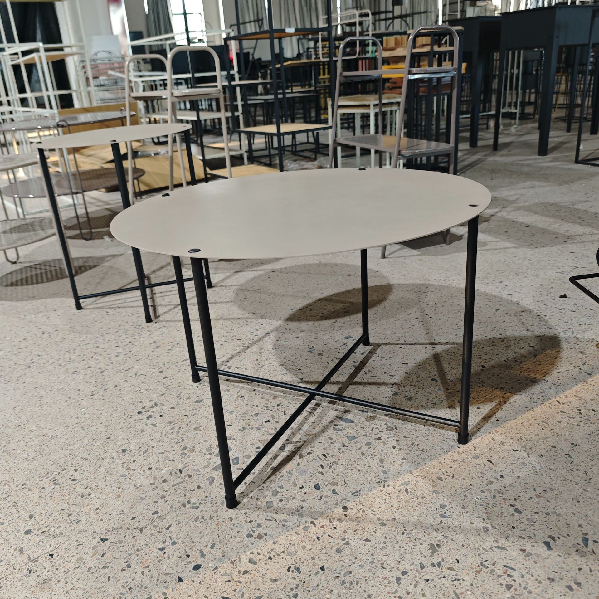 Mesa redonda simple al aire libre, mesa de juegos de mesa de ajedrez y tarjetas gruesas, mesa plegable de ocio multipropósito moderna