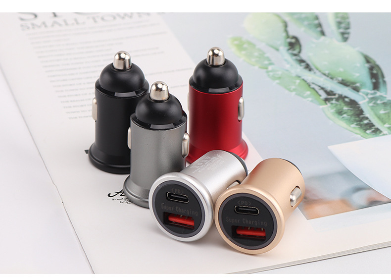 Popular Car Charger Pd Dual Port Output Fast Charging Pd+Qc3.0 Car Fast Charging Metal Body with Ambient Light