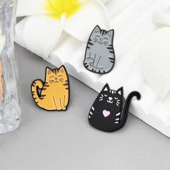 創意的な新型のかわいい猫の漫画の漆のブローチの猫のバッジの服装の包みの金属の装飾の襟のピン