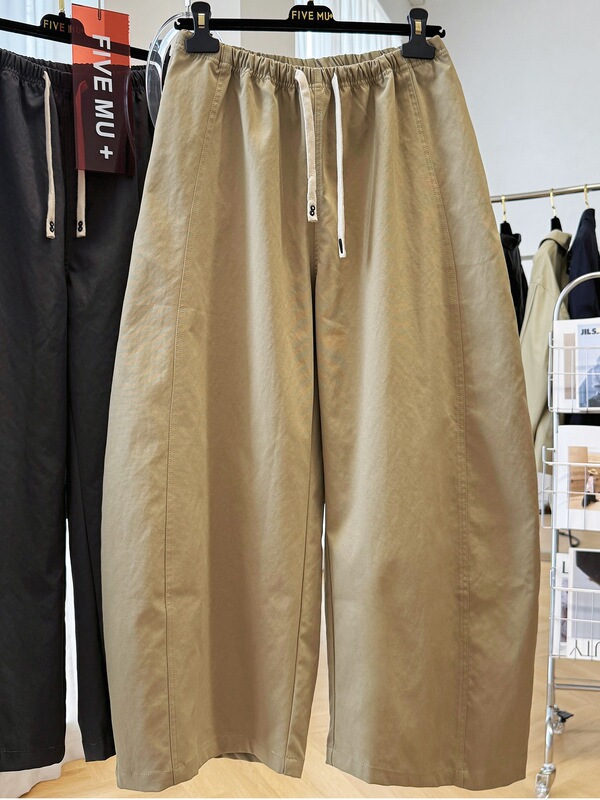 High-end elastic waist cargo pants, loose casual pants for women, autumn casual style, versatile plus-size fashion wide-leg pants High-end elastic waist cargo pants, loose casual pants for women, autumn casual style, versatile plus-size fashion wide-leg pants