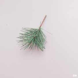 圣诞藤圈花环装饰材料仿真PVC松针手作DIY迷你针松树红色浆果配件