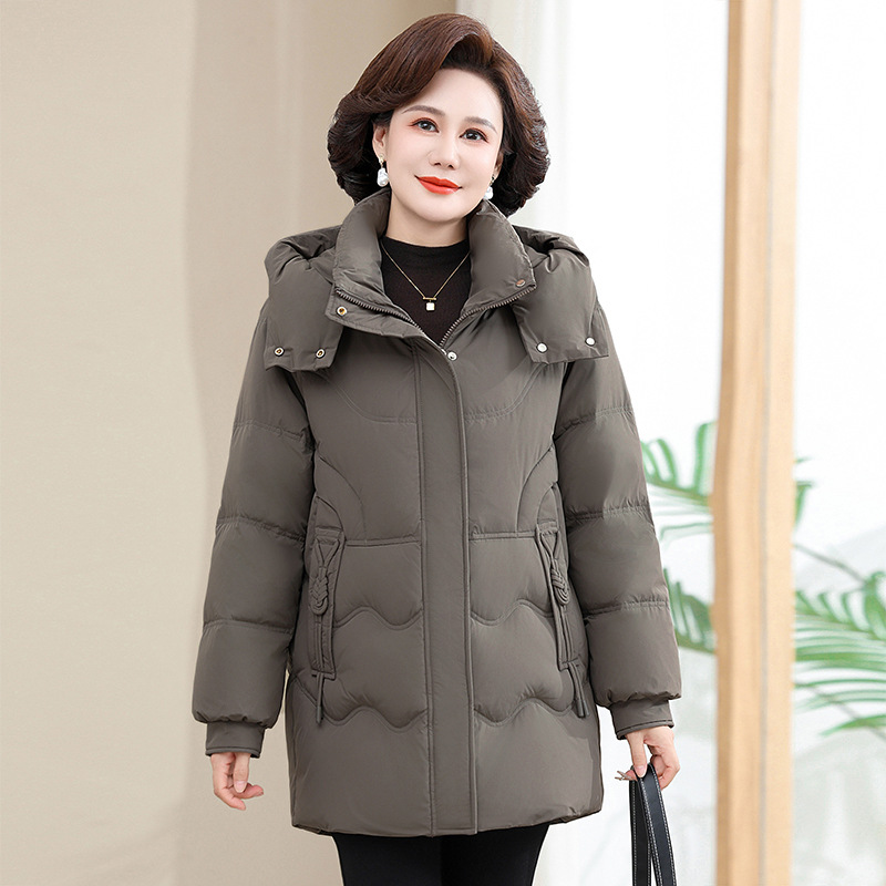 중년 및 노인을위한 중국 새 겨울 다운 재킷 중년 여성 어머니의 겨울 옷 중국식 화이트 덕 다운 재킷